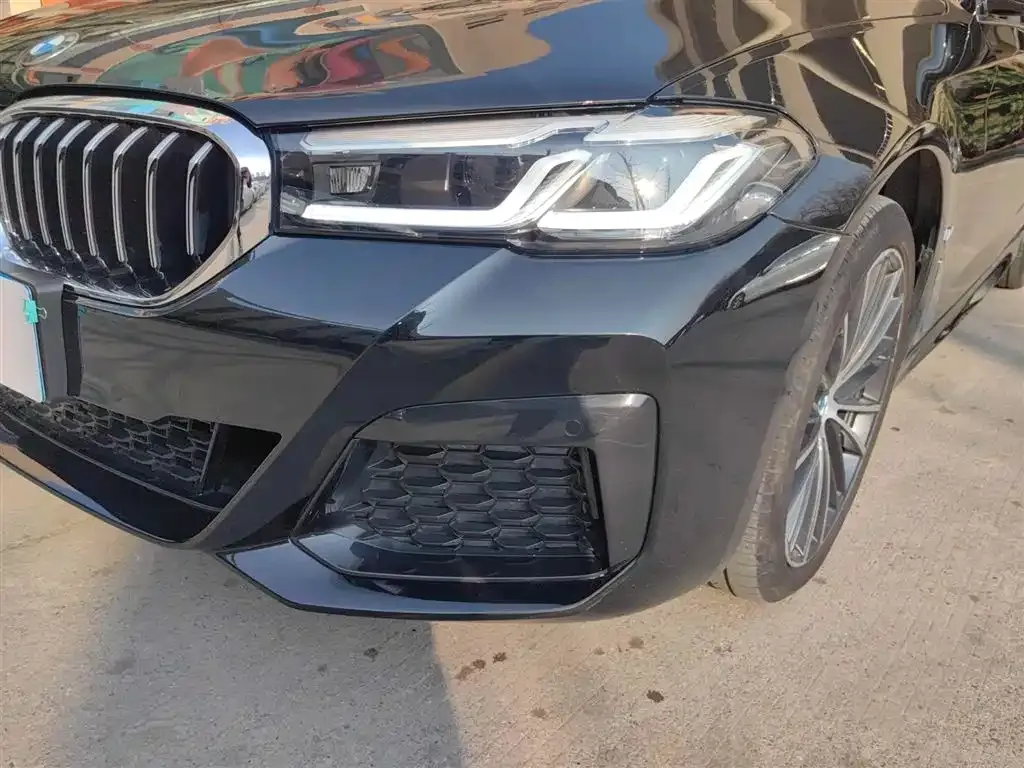 BMW 5 Series — фото 2