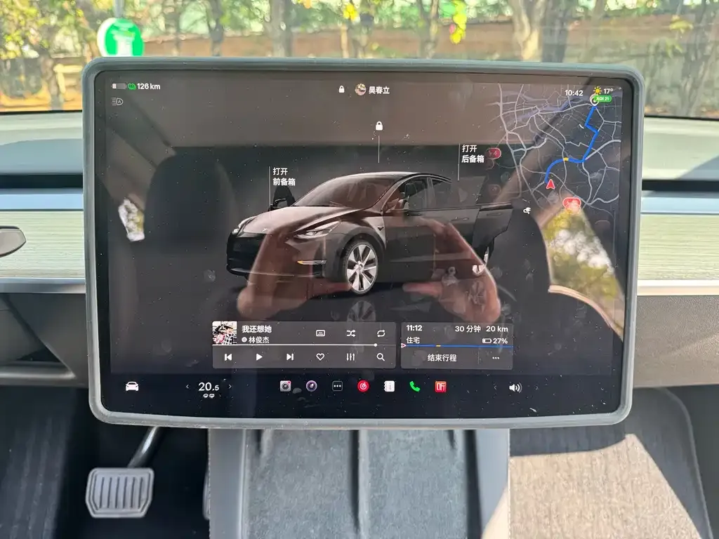 Tesla Model Y — фото 4