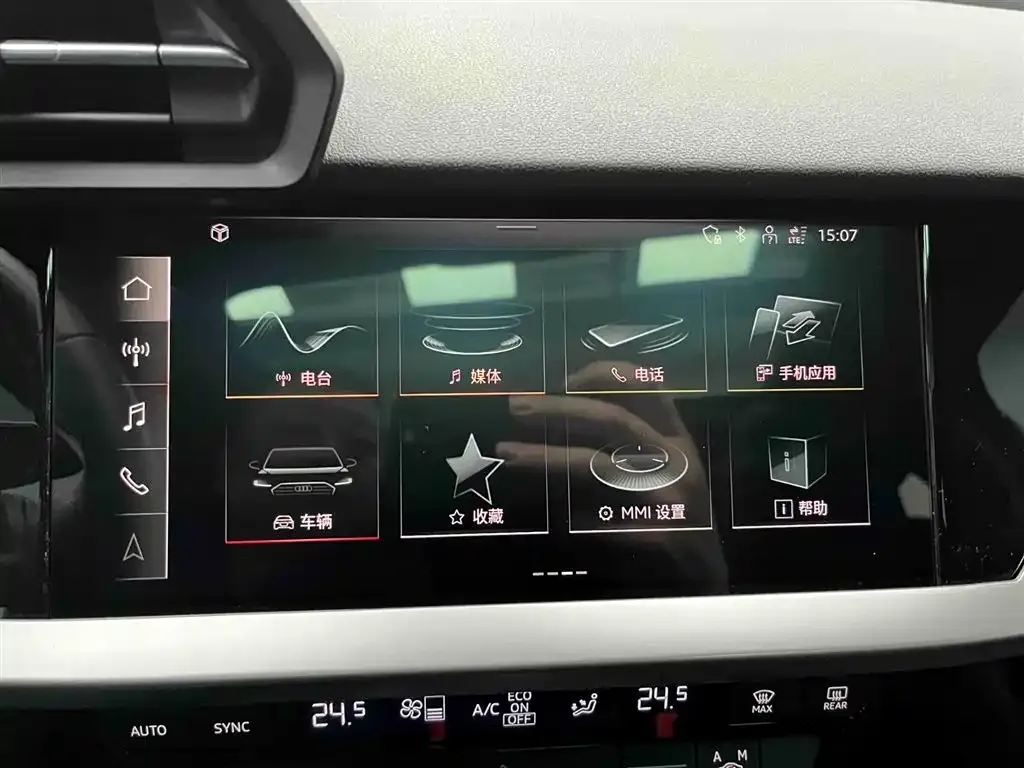Audi A3 2023 из CN, фото 3