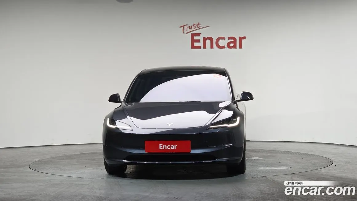 Tesla Model 3 2024 из KR, фото 3