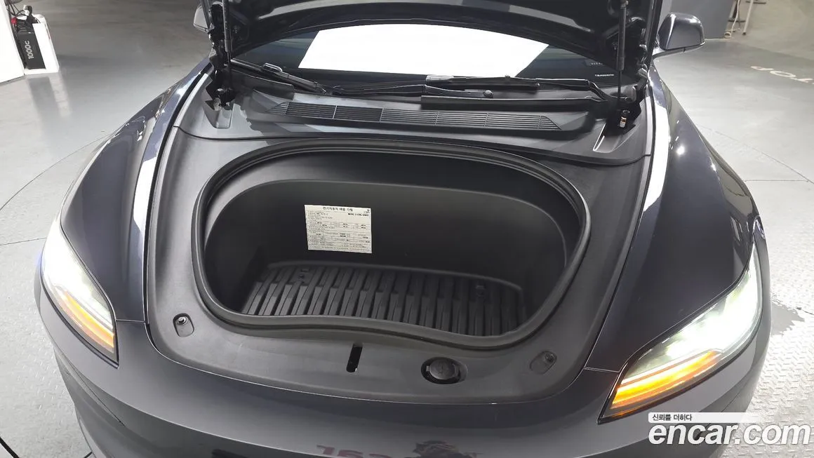 Tesla Model 3 2024 из KR, фото 6