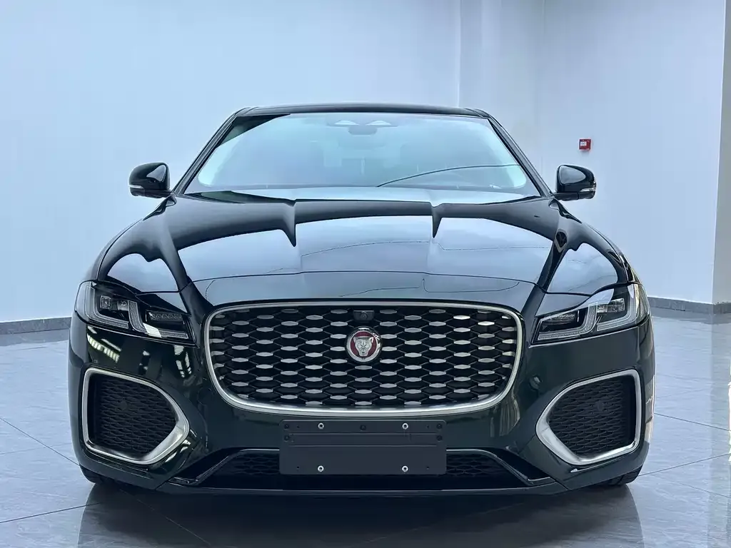 Jaguar XFL 2023 из CN, фото 10