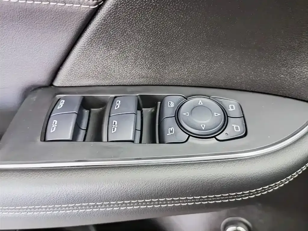 Buick Envision Plus — фото 6