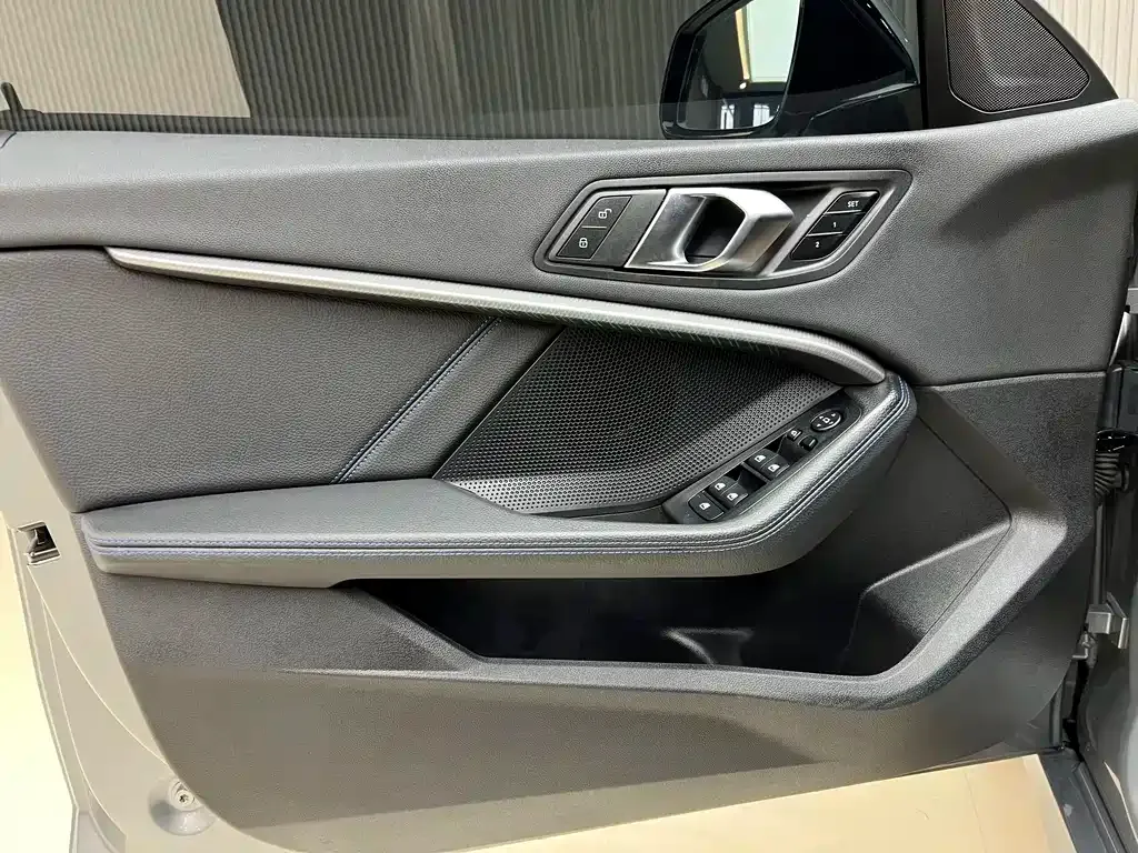 BMW 2 Series (Import) — фото 9