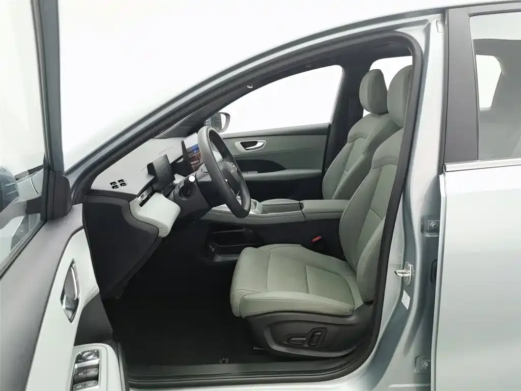 Roewe D6 2025 из CN, фото 3