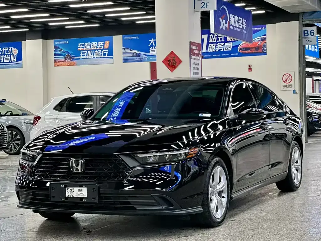 Honda Accord — фото 1