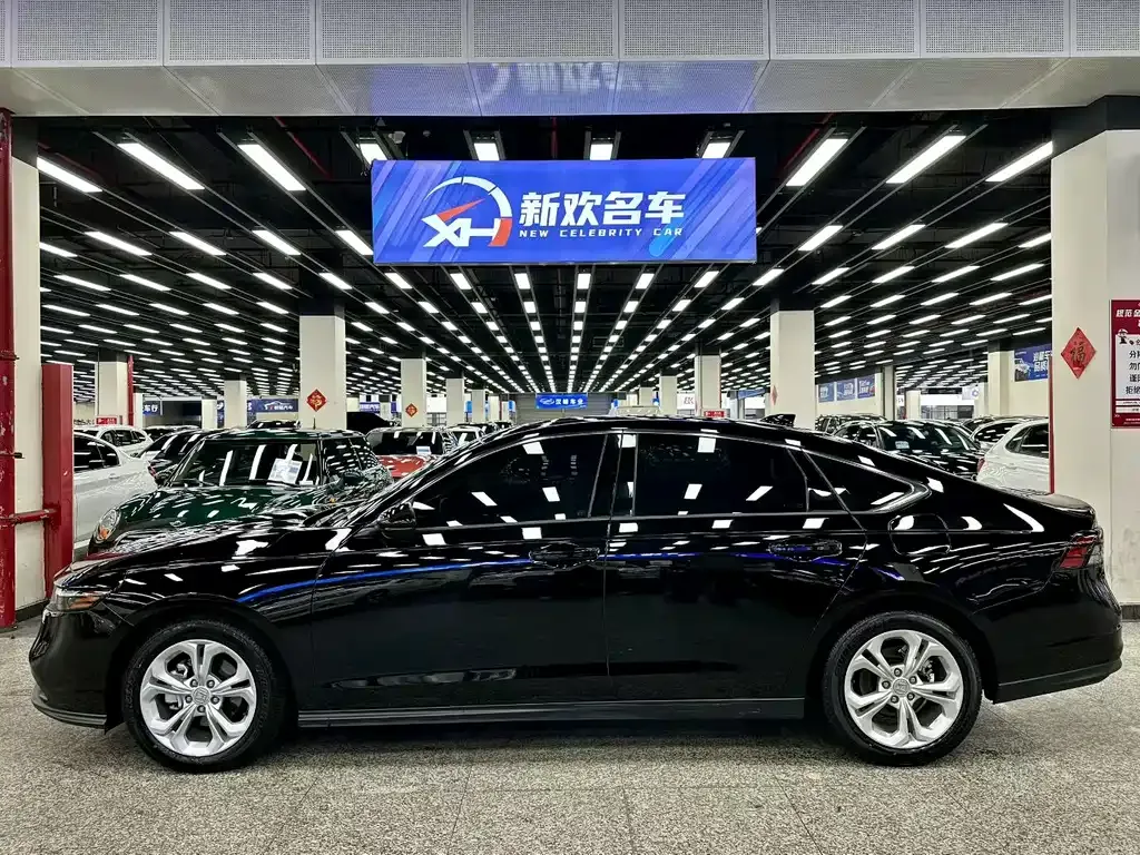 Honda Accord — фото 7