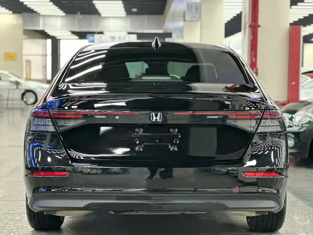 Honda Accord — фото 2