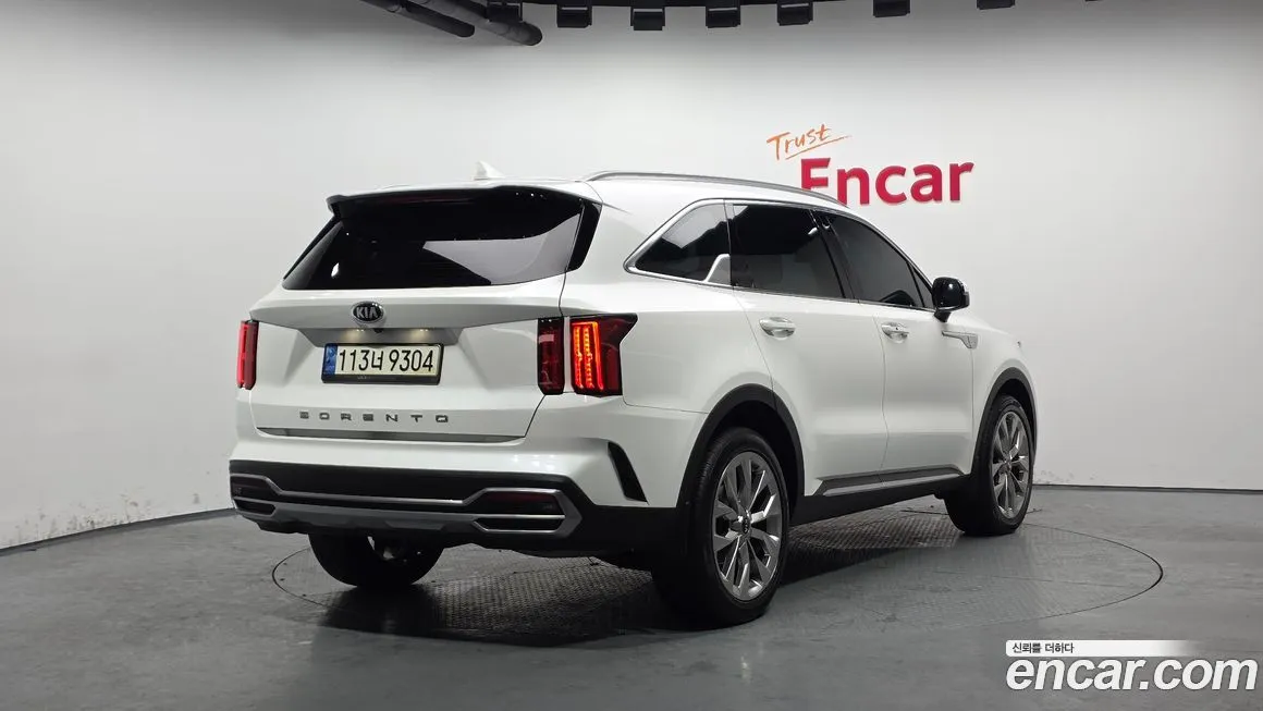 Kia Sorento — фото 6
