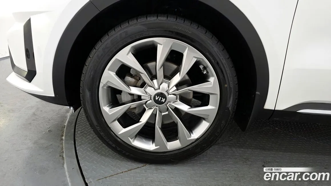 Kia Sorento — фото 9