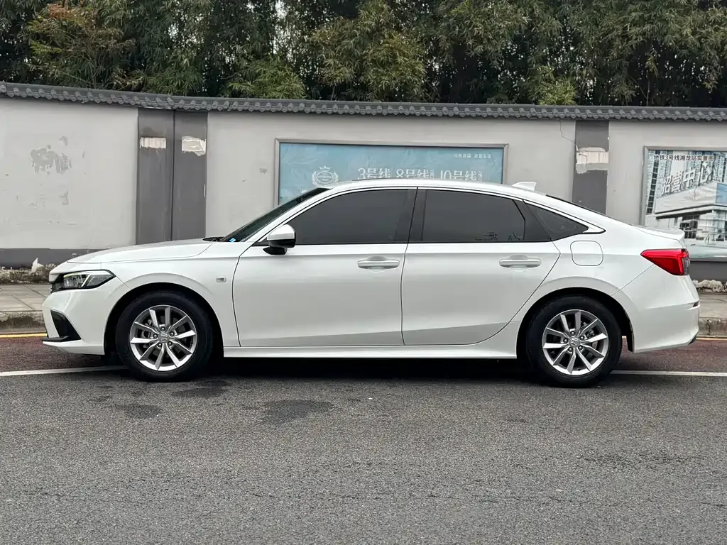 Honda Civic — фото 5