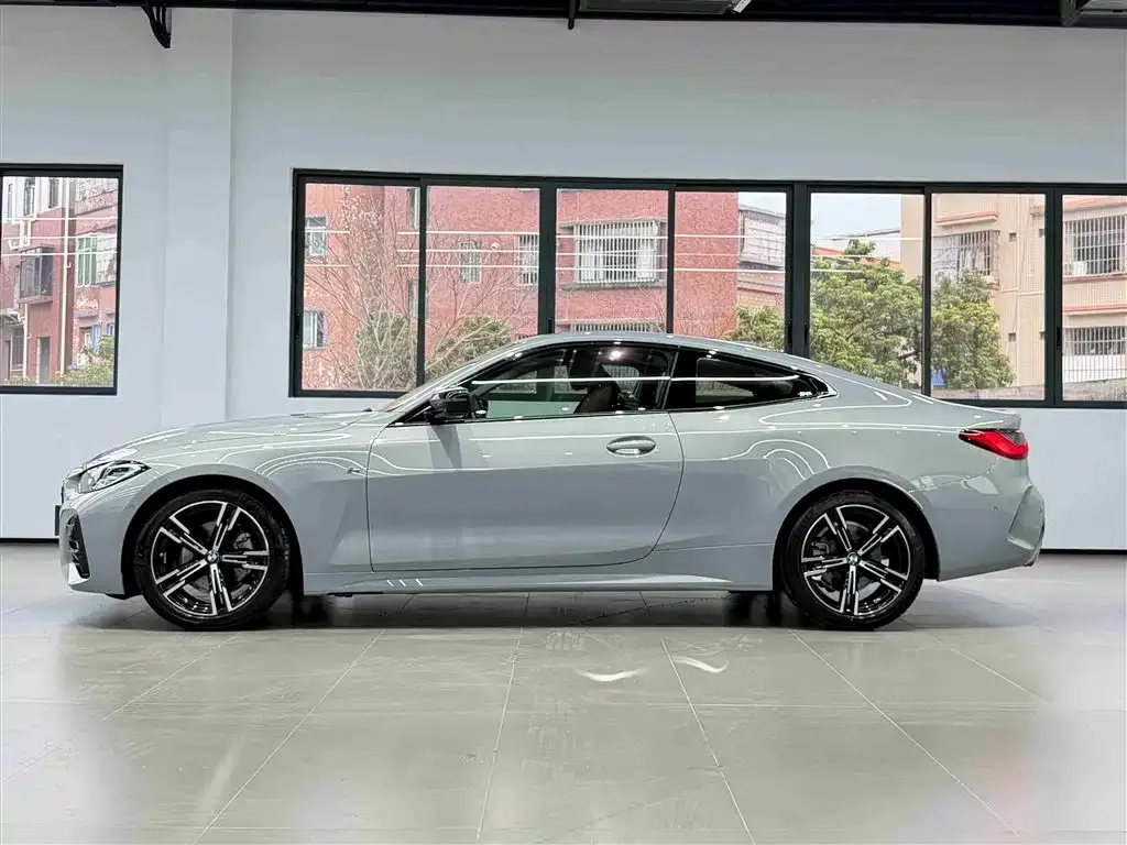 BMW 4 Series 2023 из CN, фото 10