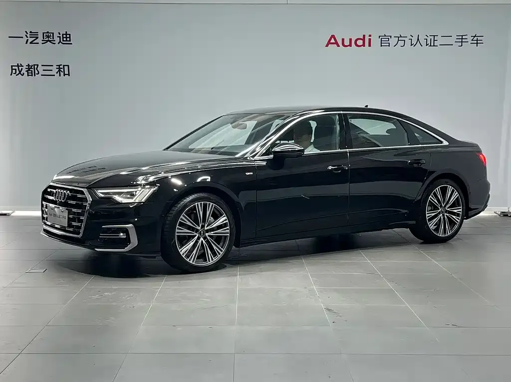 Audi A6L — фото 1