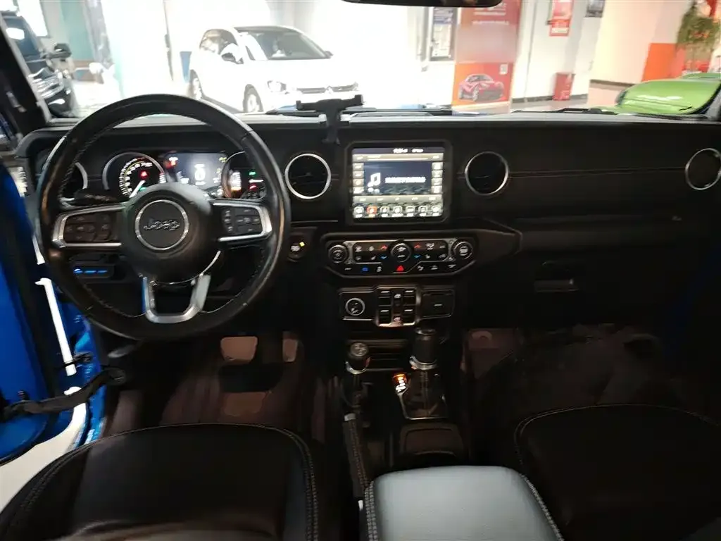 Jeep Wrangler 2023 из CN, фото 9