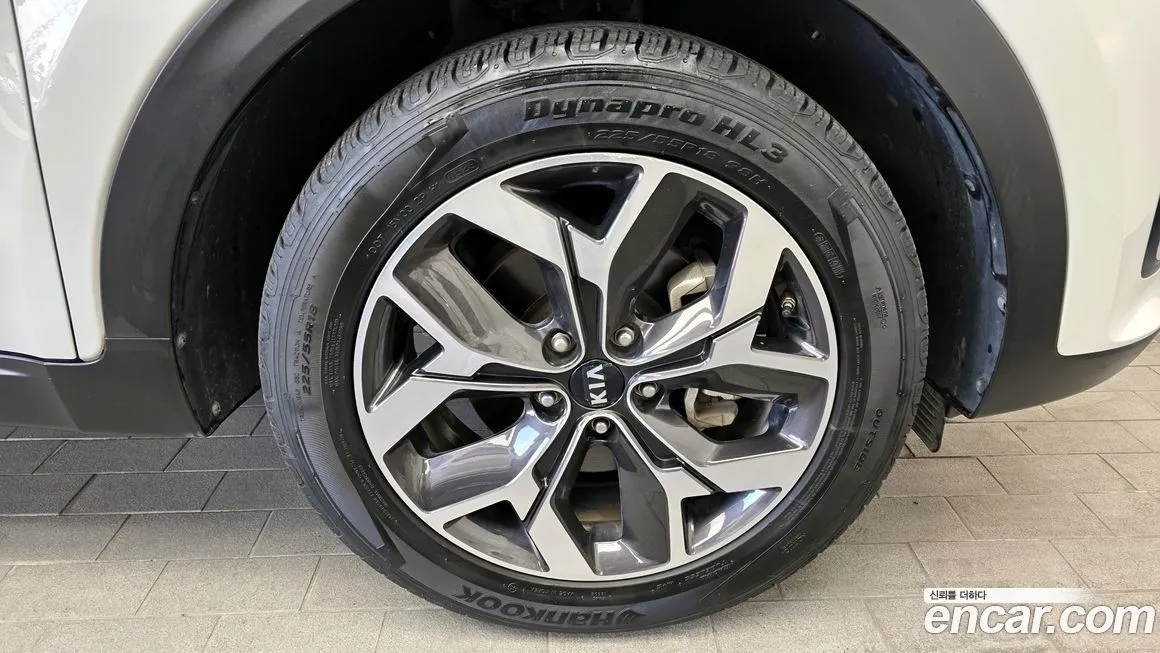 Kia Sportage — фото 8