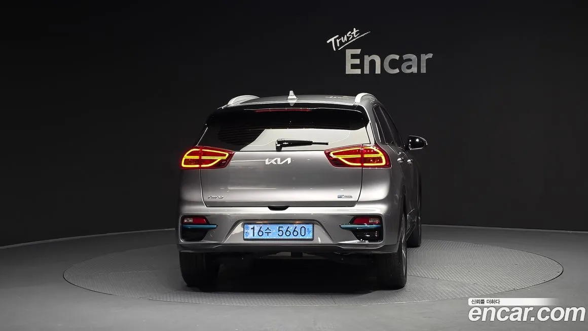 Kia Niro — фото 6