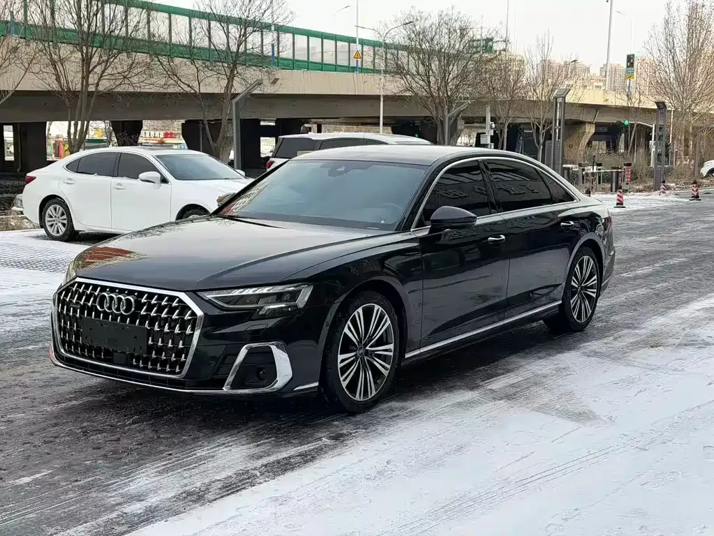 Audi A8 2023 из CN, фото 1