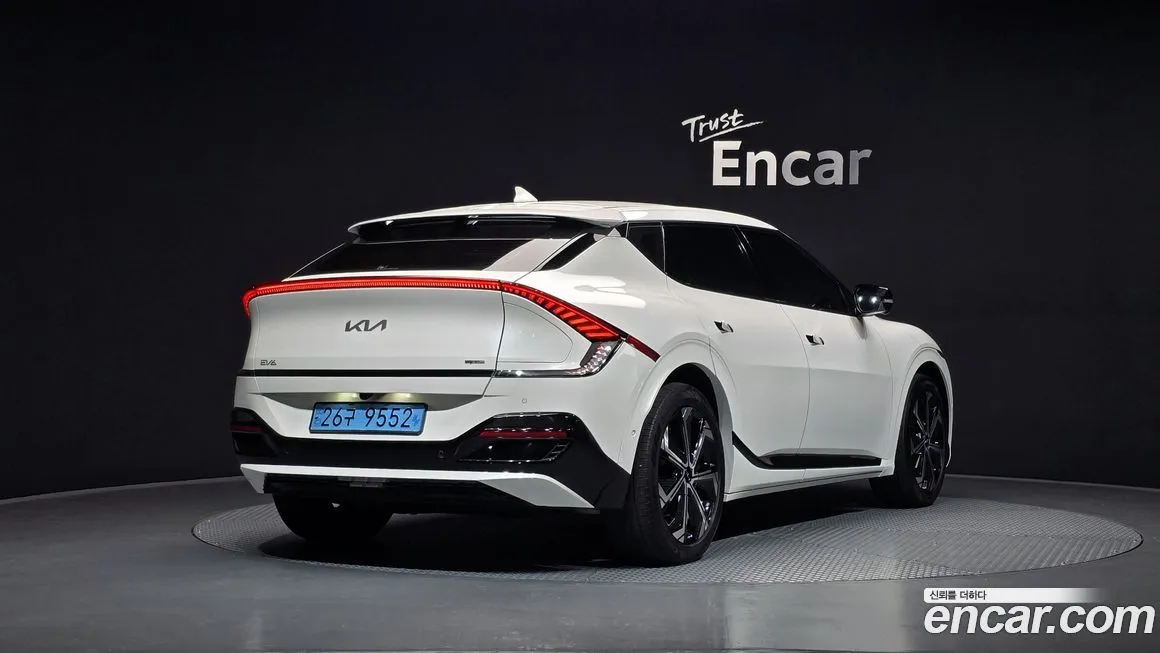 Kia EV6 — фото 4