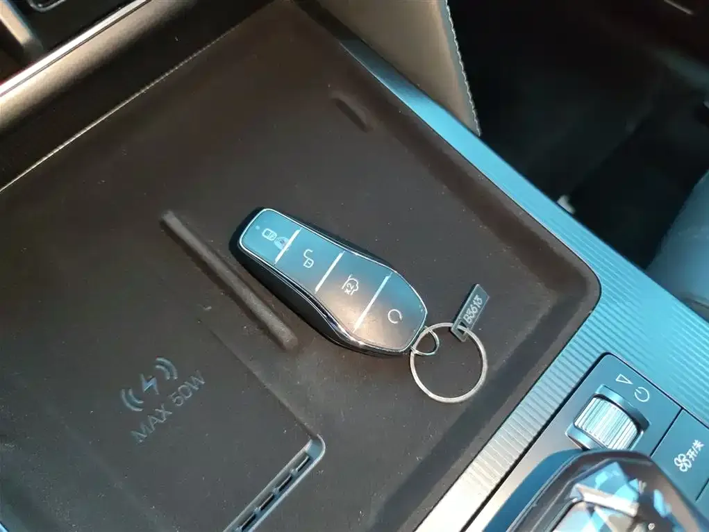 BYD L DM-i 2025 из CN, фото 4