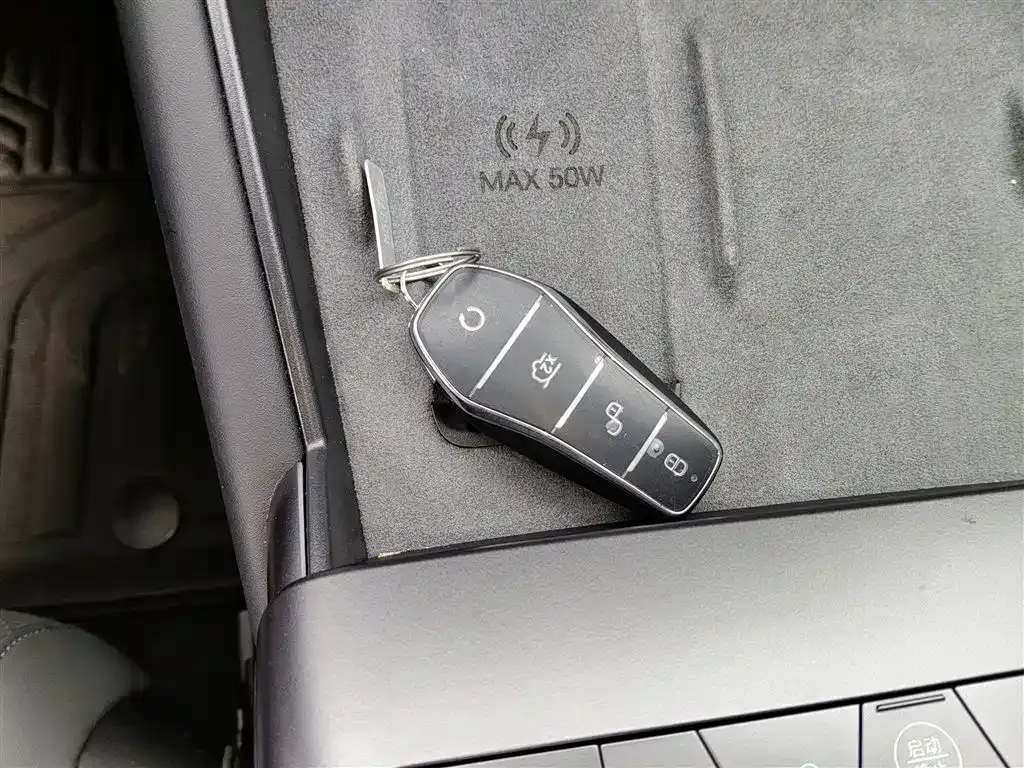 BYD Qin L 2025 из CN, фото 4