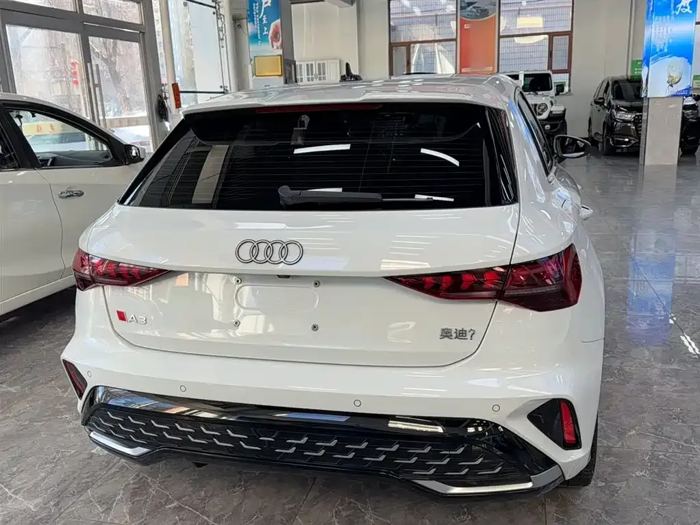 Audi A3 2025 из CN, фото 8