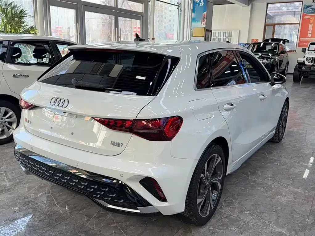 Audi A3 2025 из CN, фото 4