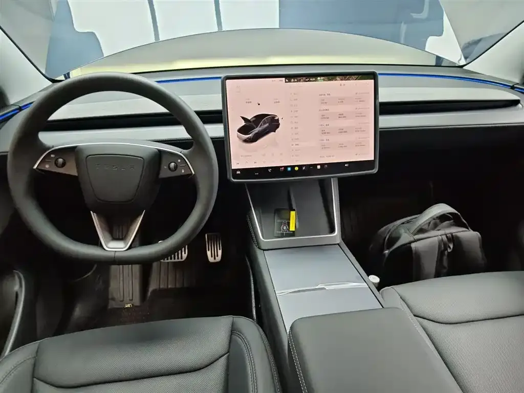 Tesla Model Y — фото 7