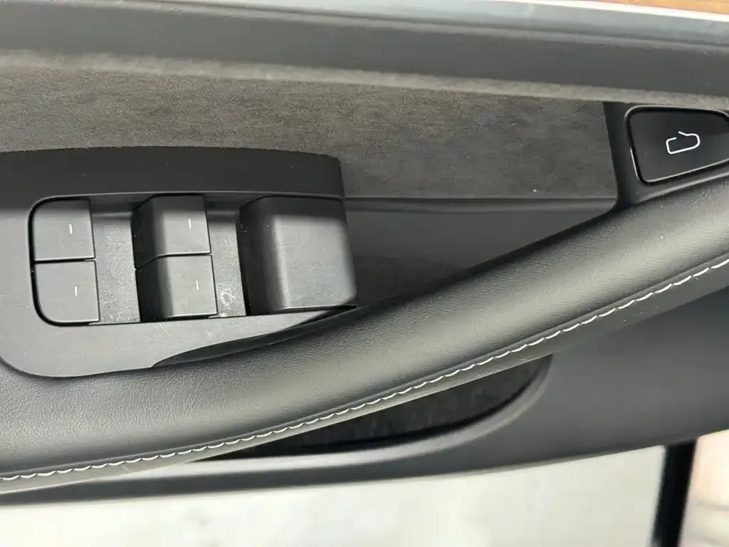 Tesla Model Y 2021 из CN, фото 9