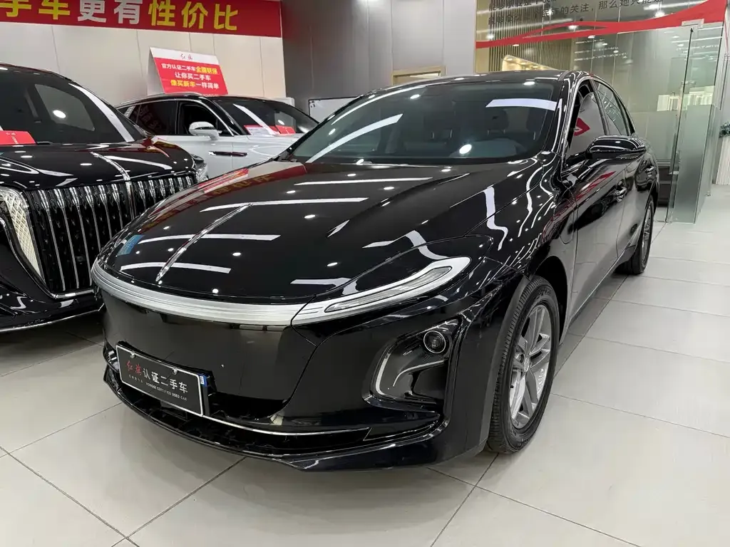 Hongqi E-QM5 2025 из CN, фото 1