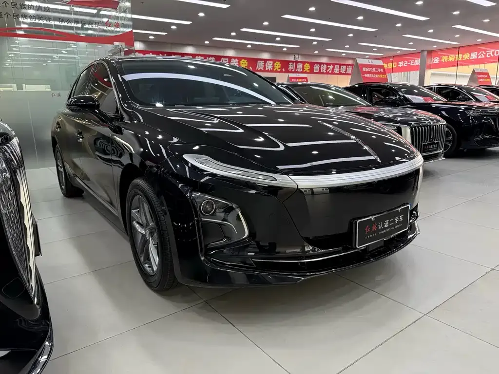 Hongqi E-QM5 2025 из CN, фото 4