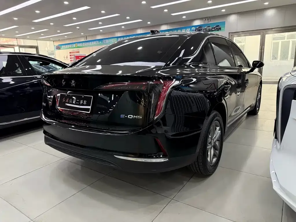 Hongqi E-QM5 2025 из CN, фото 3