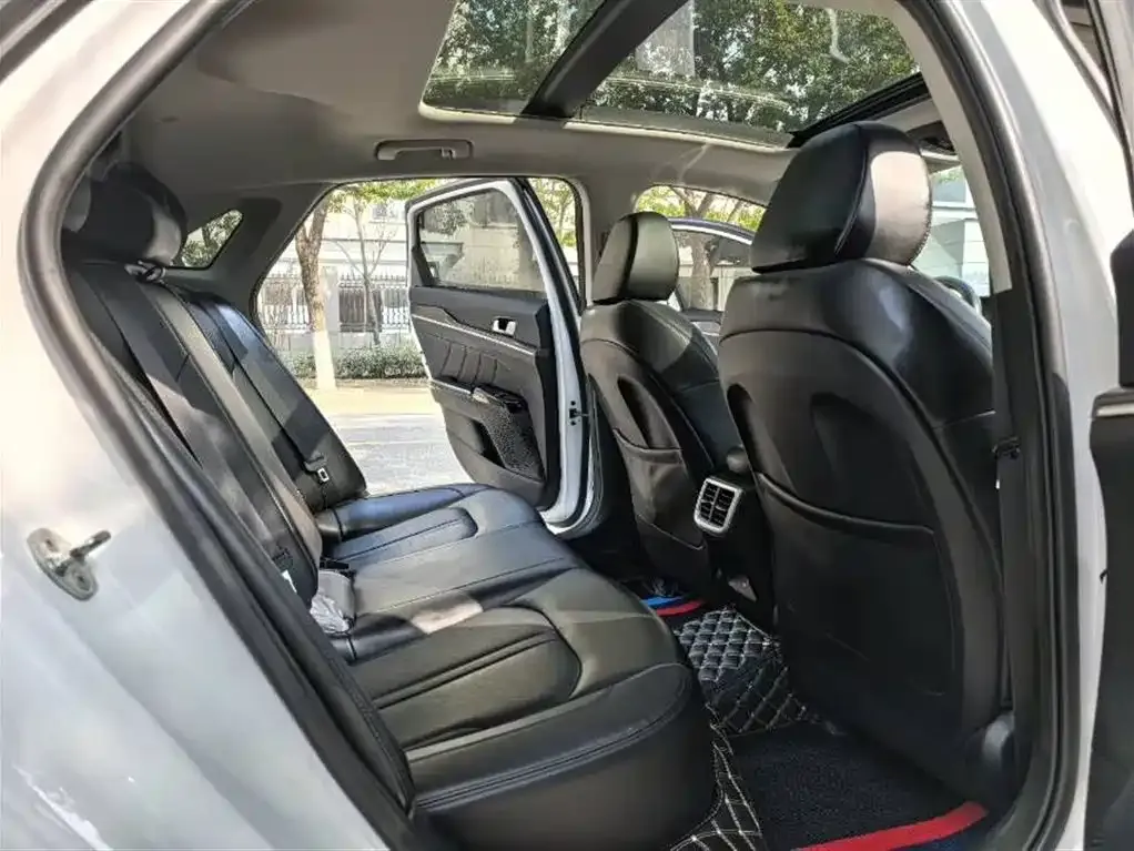 Kia K5 2022 из CN, фото 2