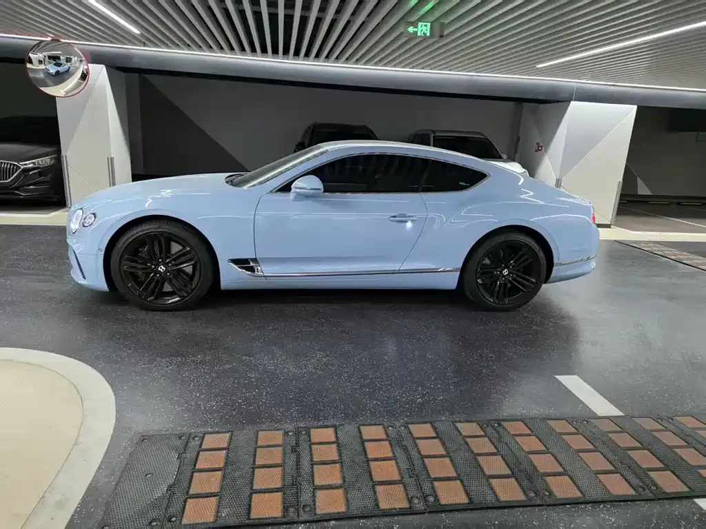 Bentley Continental 2025 из CN, фото 8
