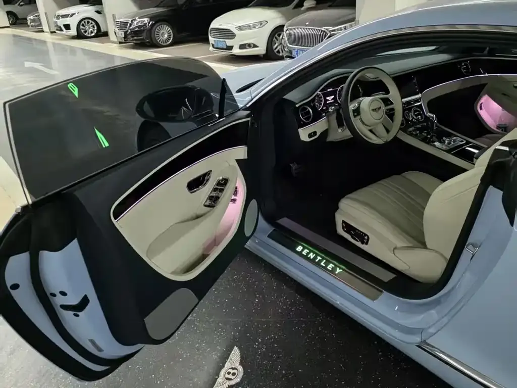 Bentley Continental 2025 из CN, фото 6
