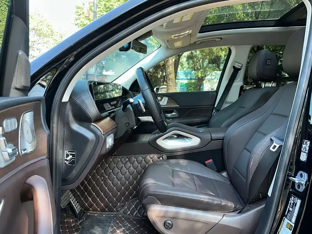 Mercedes-Benz GLS 2024 из CN, фото 2