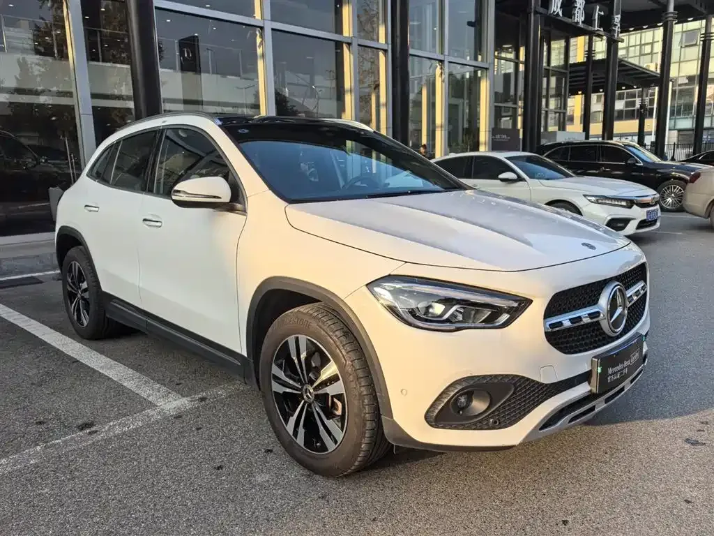 Mercedes-Benz GLA 2023 из CN, фото 3