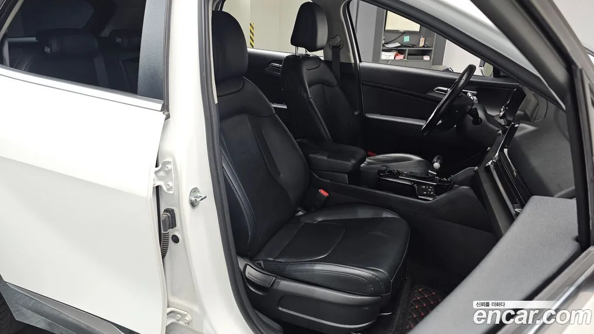 Kia Sportage — фото 7