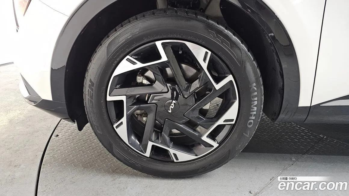 Kia Sportage — фото 8