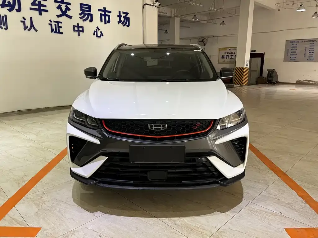 Geely Binyue — фото 10