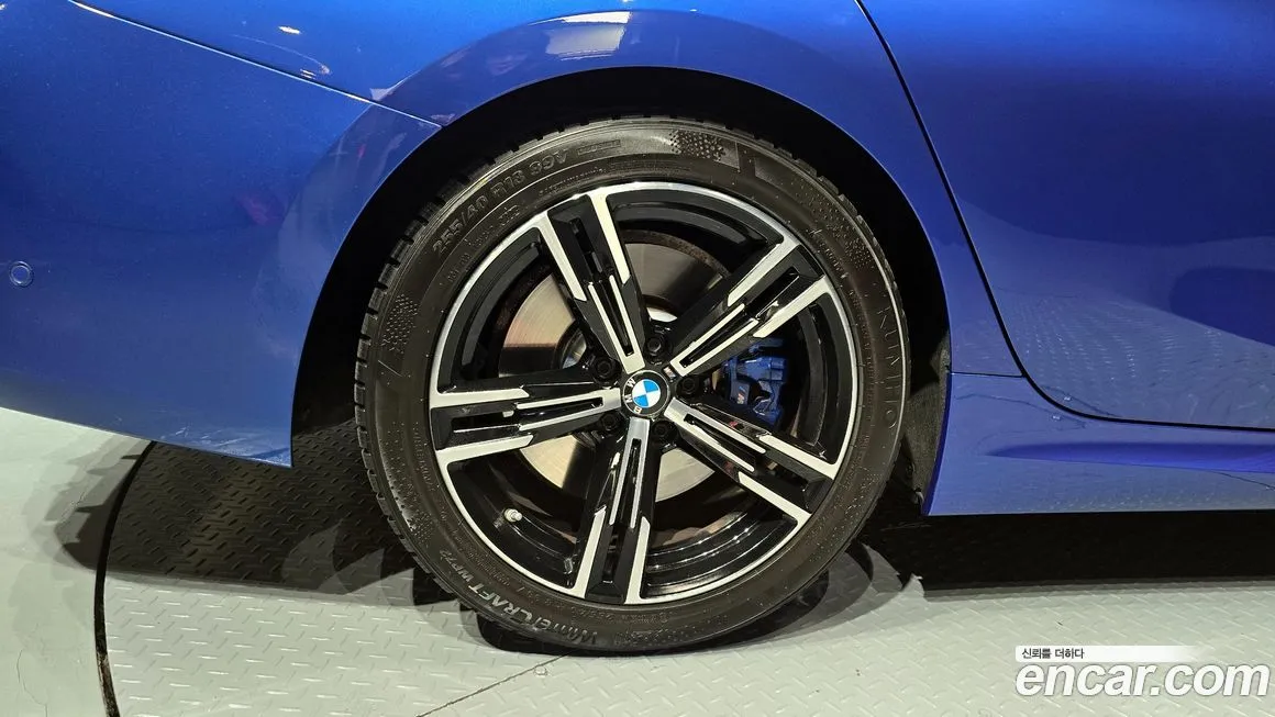 BMW 3-Series 2023 из KR, фото 6