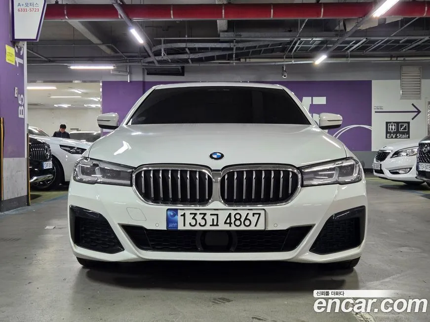 BMW 5-Series 2023 из KR, фото 2