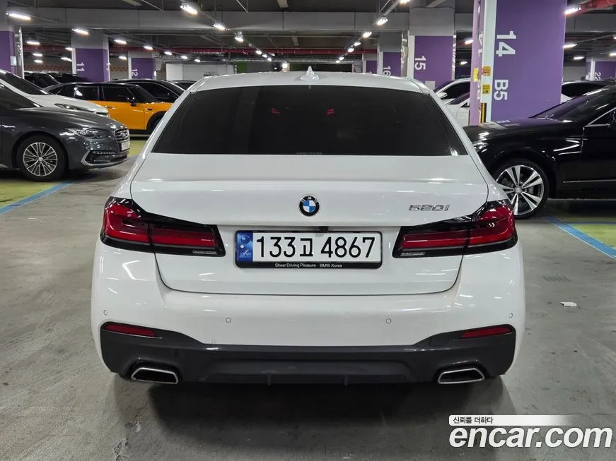 BMW 5-Series 2023 из KR, фото 4