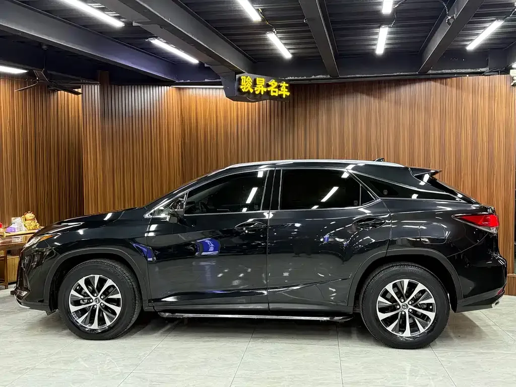 Lexus RX — фото 10