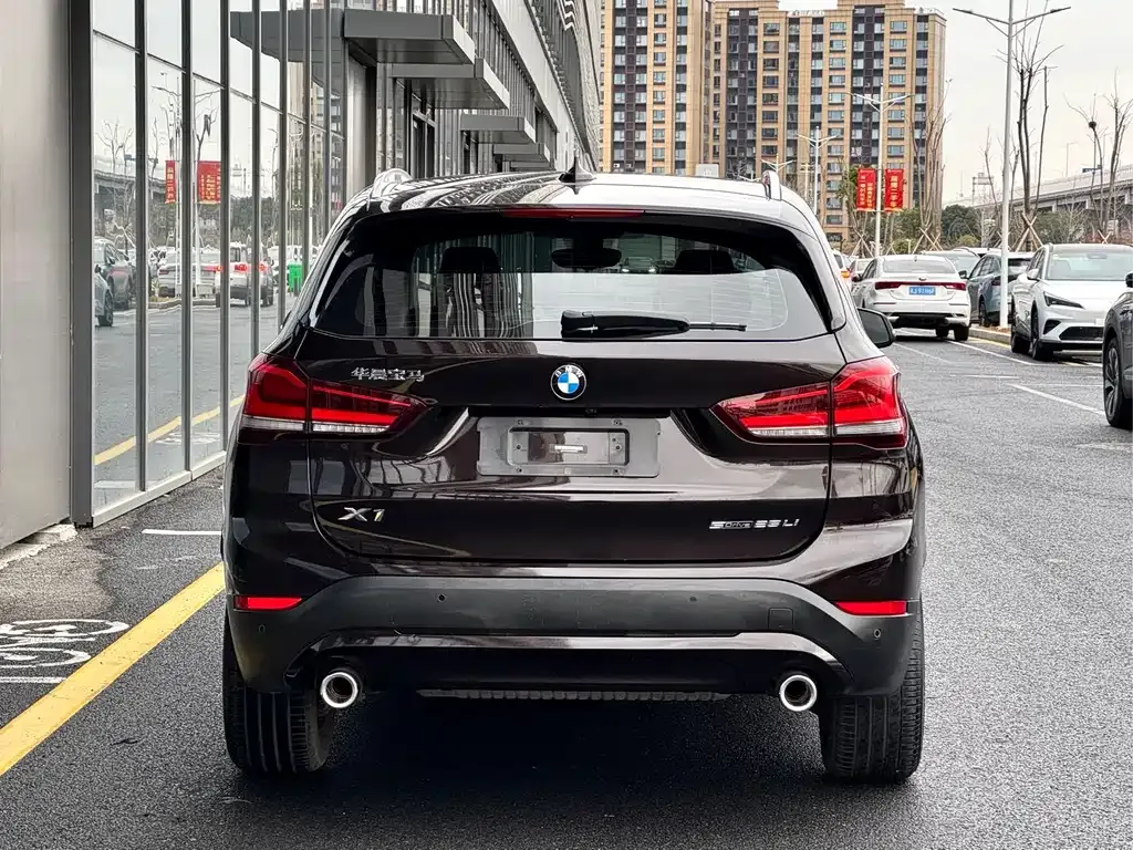 BMW X1 — фото 10