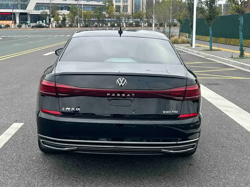 Volkswagen Passat — фото 3