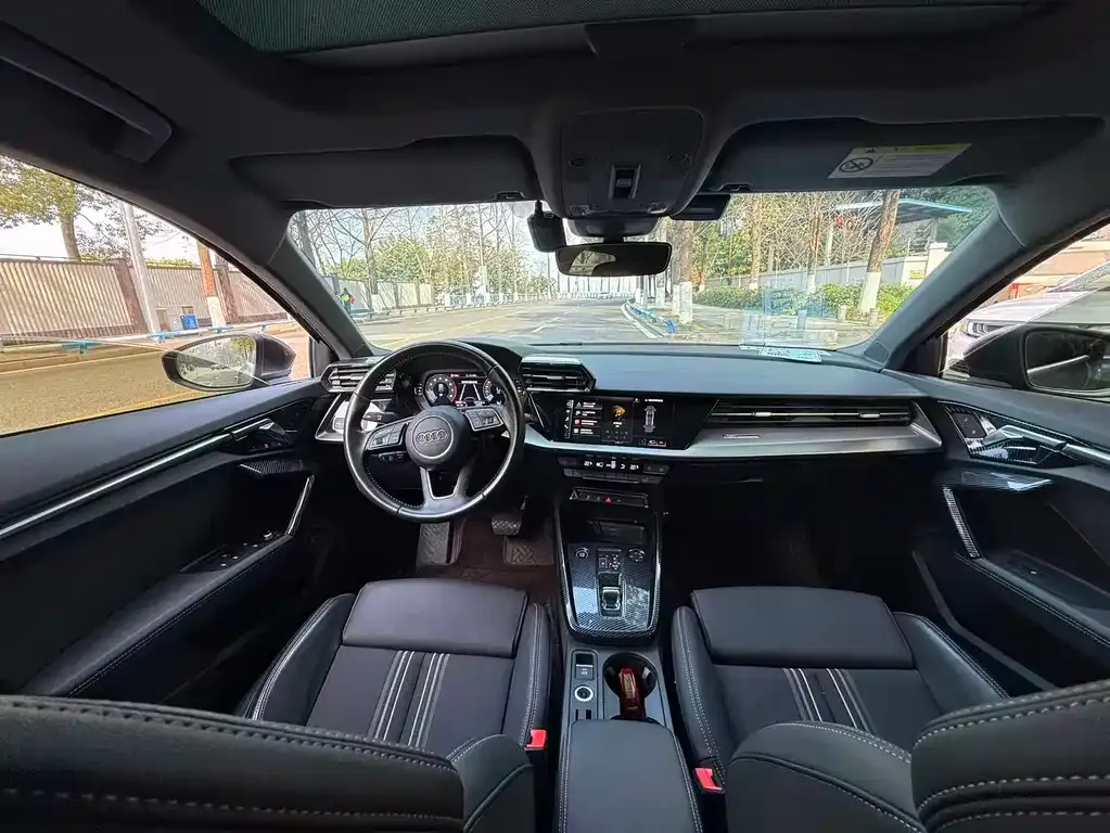 Audi A3 2022 из CN, фото 4