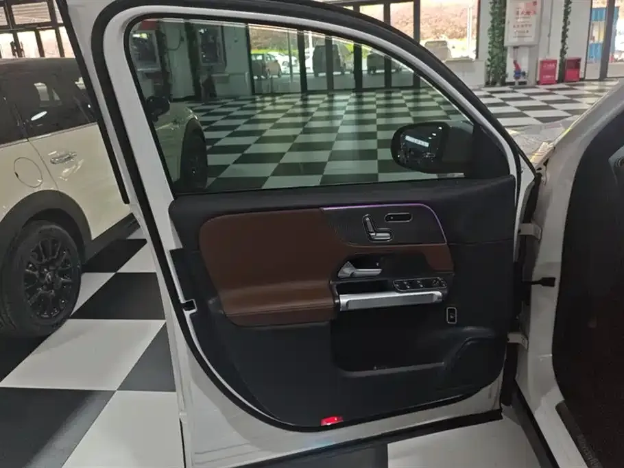 Mercedes-Benz GLB 2021 из CN, фото 10