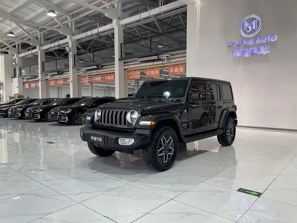 Jeep Wrangler — фото 1
