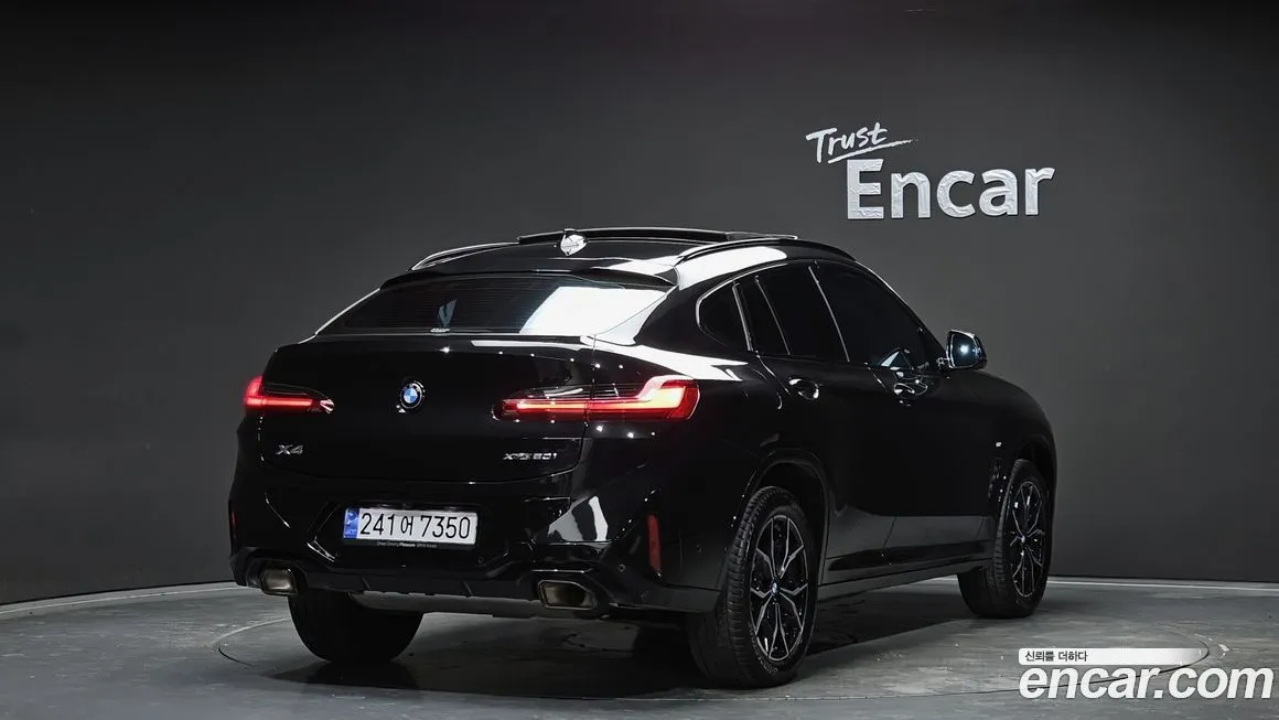 BMW X4 — фото 9