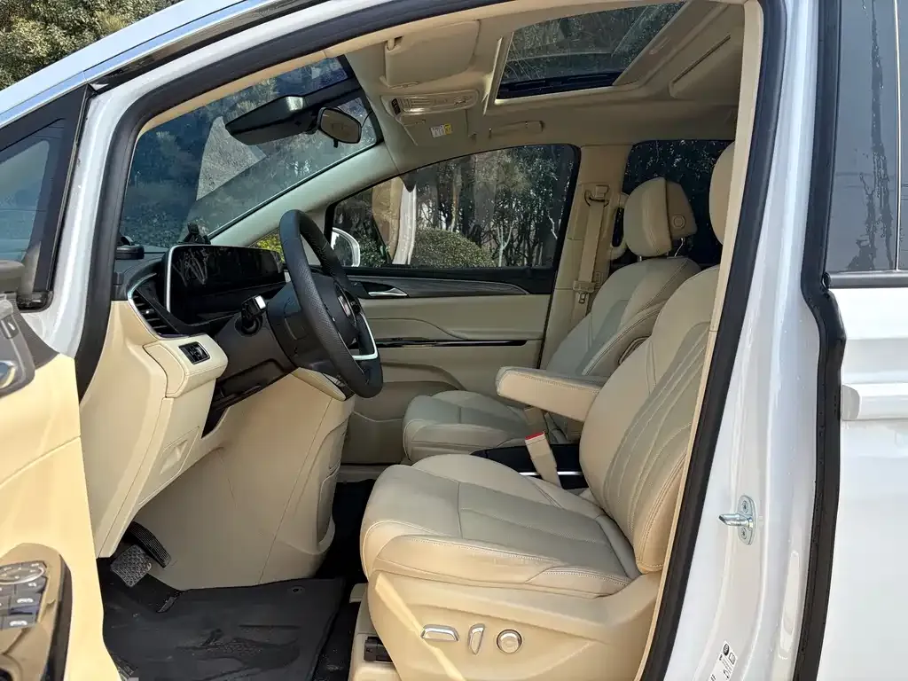 Buick GL8 Hybrid — фото 3